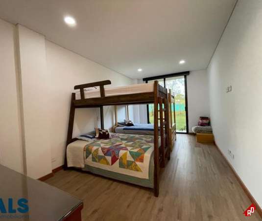 Casa para Venta en Corredor San Antonio - La Ceja (La Ceja). Municipio La Ceja - $2.800.000.000 - 226503