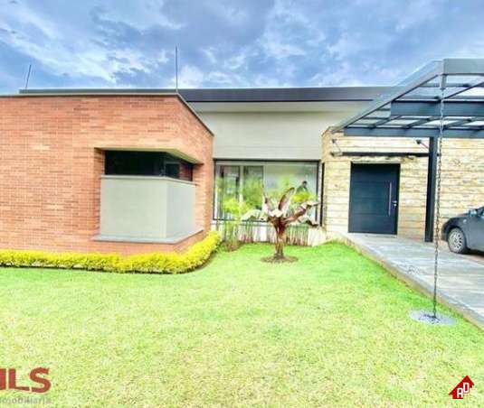 Casa para Venta en Alto de las Palmas. Municipio Envigado - $3.400.000.000 - 232834