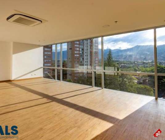 Oficina para Venta en La Aguacatala. Municipio Medellin - $450.000.000 - 240636