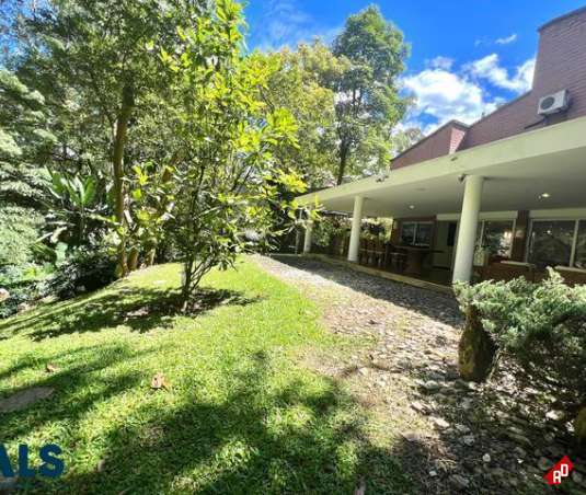 Casa para Venta en El Campestre. Municipio Medellin - $1.800.000.000 - 241741