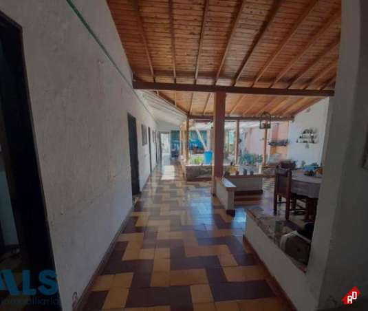 Casa para Venta en Vergel. Municipio San Antonio de Prado - $750.000.000 - 242126