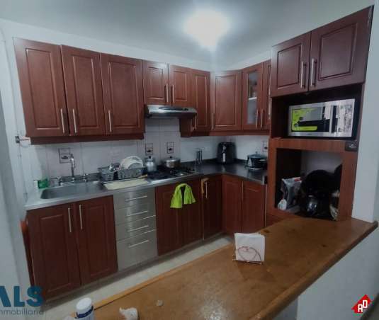 Apartamento para Venta en Rosaleda. Municipio San Antonio de Prado - $170.000.000 - 243517