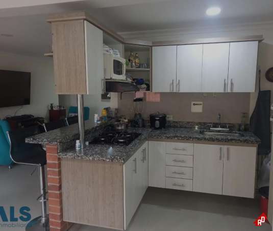 Apartamento para Venta en San José Obrero. Municipio Bello - $315.000.000 - 243848