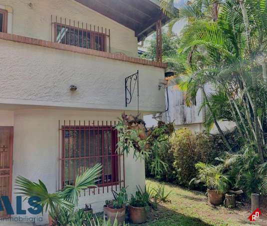 Casa para Venta en La Aguacatala. Municipio Medellin - $2.900.000.000 - 245042