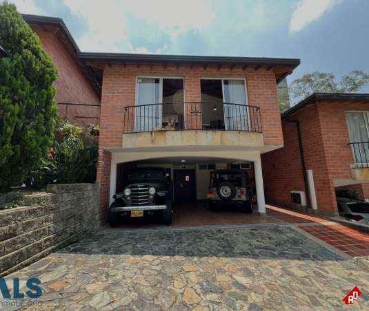 Casa para Venta en Altos del Poblado. Municipio Medellin - $1.800.000.000 - 245907