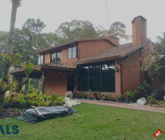 Finca Recreativa para Venta en Llanogrande. Municipio Rionegro - $2.650.000.000 - 246022