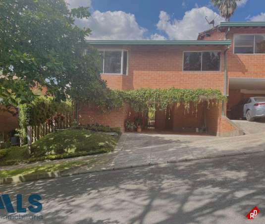 Casa para Venta en La Sebastiana. Municipio Envigado - $1.300.000.000 - 246183