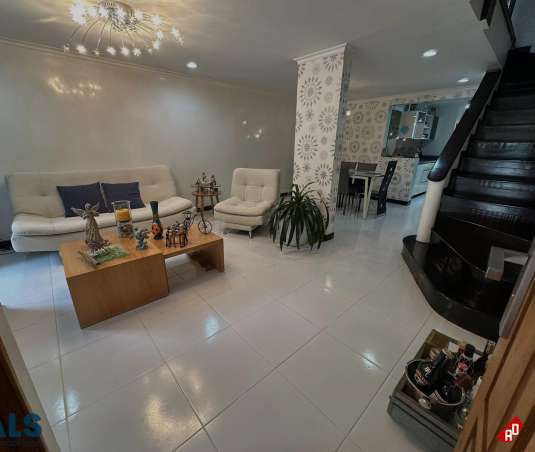 Casa para Venta en La Visitación. Municipio Medellin - $960.000.000 - 246475