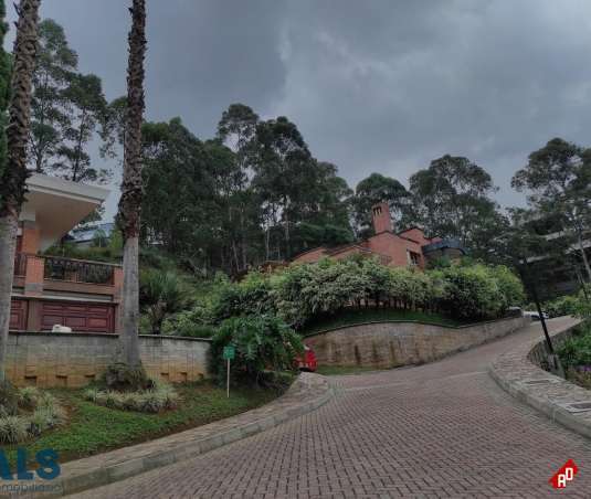 Casa para Venta en La Calera. Municipio Medellin - $4.671.000.000 - 248848