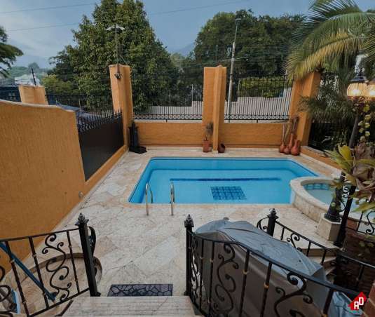 Casa para Venta en Loma del Escobero. Municipio Envigado - $2.380.000.000 - 249195