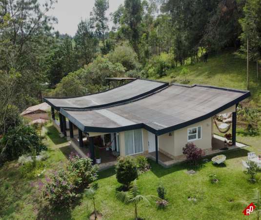 Casa para Venta en V. Chaparral. Municipio Guarne - $920.000.000 - 249934