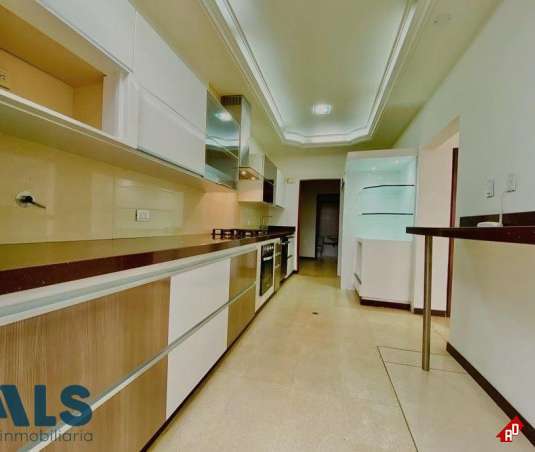 Casa para Venta en Altos del Poblado. Municipio Medellin - $1.500.000.000 - 250349