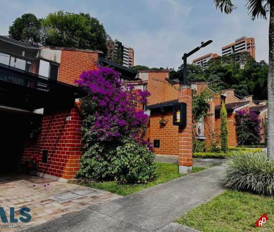 Casa para Venta en Loma de Las Brujas. Municipio Envigado - $1.300.000.000 - 250778