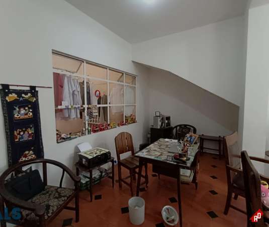 Casa para Venta en La Floresta. Municipio Medellin - $900.000.000 - 251107