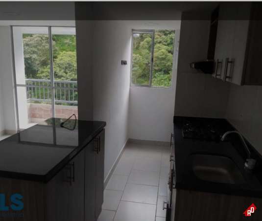 Apartamento para Venta en Loma de San Jose. Municipio Sabaneta - $290.000.000 - 251597