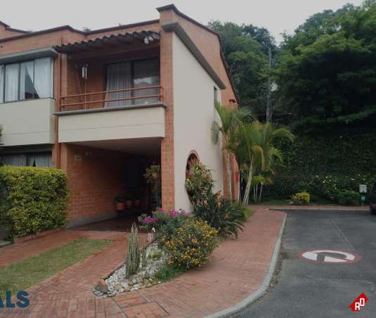 Casa para Venta en Camino Verde. Municipio Envigado - $850.000.000 - 251732