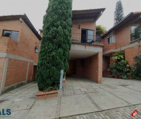 Casa para Venta en Los Naranjos. Municipio Medellin - $1.350.000.000 - 251884