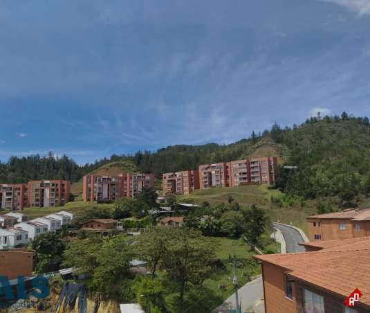 Apartamento para Venta en Retiro Campestre. Municipio El Retiro - $450.000.000 - 251893