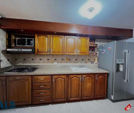 Casa para Venta en El Trianón. Municipio Envigado - $700.000.000 - 252100