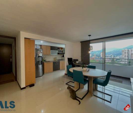 Apartamento para Venta en Los Alcazares. Municipio Sabaneta - $450.000.000 - 252123