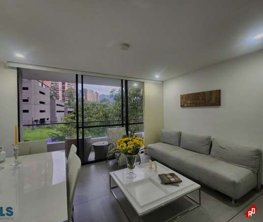 Apartamento para Venta en Loma del Escobero. Municipio Envigado - $610.000.000 - 252126