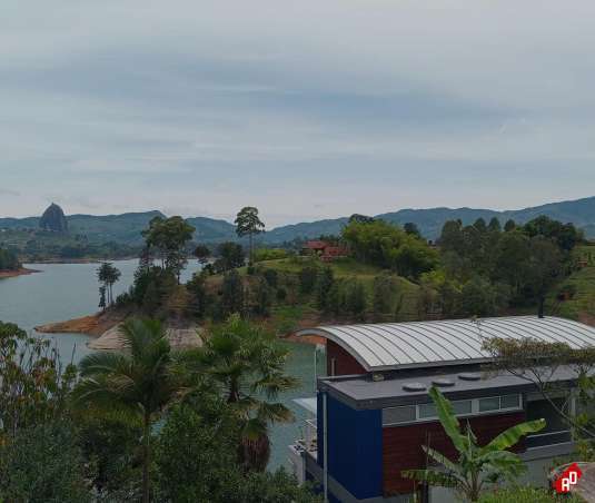 Apartamento para Venta en Corredor El Peñol - Guatape. Municipio El Peñol - $890.000.000 - 252178