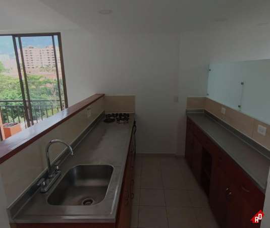 Apartamento para Venta en El Portal. Municipio Envigado - $845.000.000 - 252314