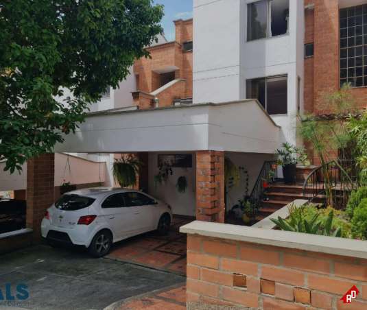 Casa para Venta en Los Balsos Nº 2. Municipio Medellin - $1.300.000.000 - 252524