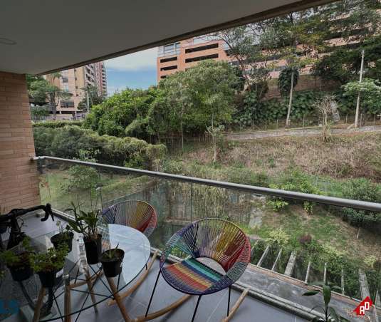 Apartamento para Venta en Loma Televida. Municipio Medellin - $810.000.000 - 252989