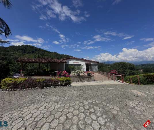 Finca Recreativa para Venta en Rural. Municipio La Pintada - $800.000.000 - 253267