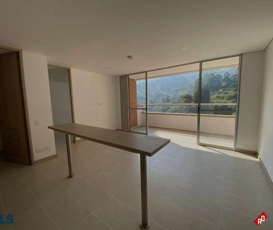 Apartamento para Venta en Loma de San Jose. Municipio Sabaneta - $480.000.000 - 253480