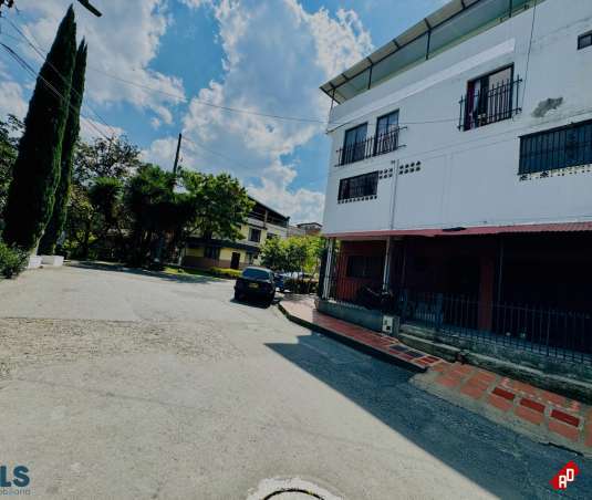 Casa para Venta en Villa Hermosa. Municipio Medellin - $1.300.000.000 - 253672