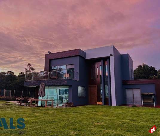 Casa para Venta en Rural. Municipio Santa Elena - $990.000.000 - 254329