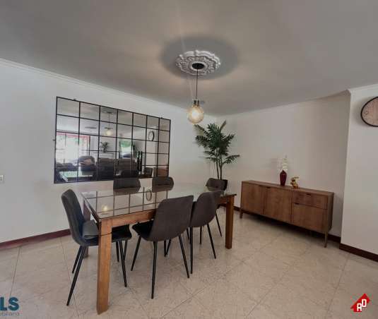 Casa para Venta en Loma de Las Brujas. Municipio Envigado - $1.500.000.000 - 254444