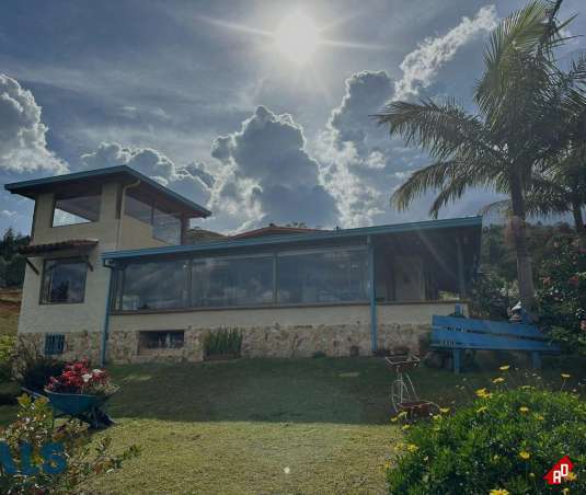 Casa para Venta en Rural. Municipio Guarne - $1.200.000.000 - 254508