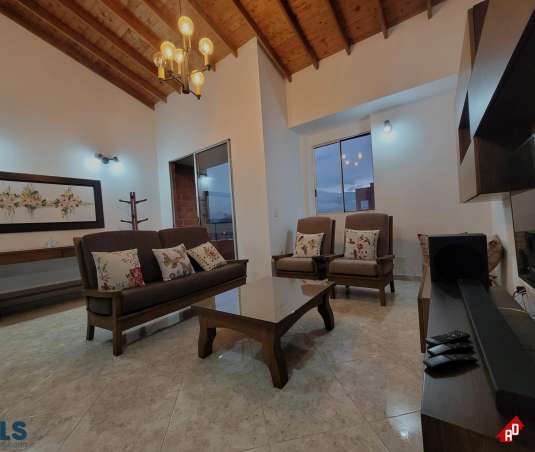 Apartamento para Venta en Loma de los Bernal. Municipio Medellin - $745.000.000 - 254557