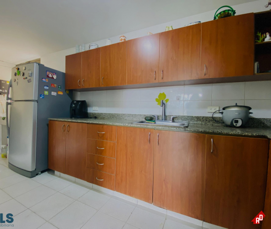 Apartamento para Venta en Loma de los Bernal. Municipio Medellin - $600.000.000 - 254909